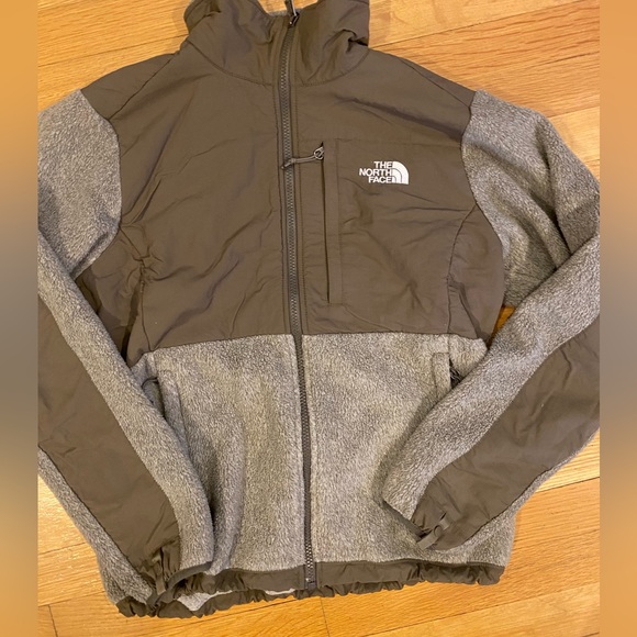 The North Face- Jacket - Picture 1 of 3